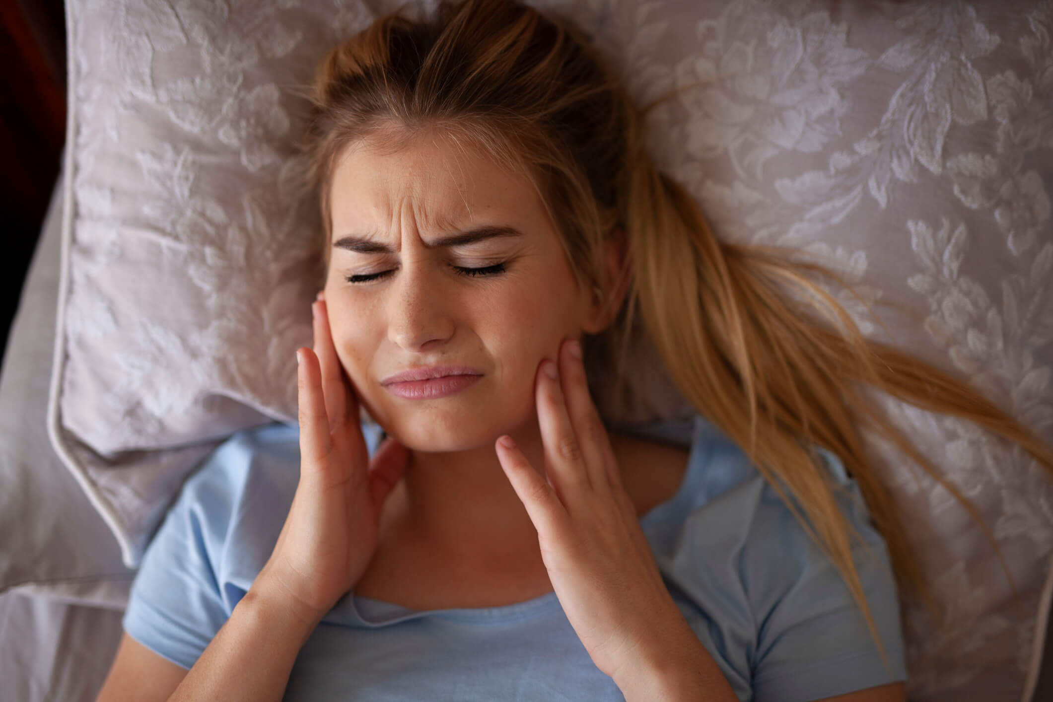 Jaw Pain From Teeth Grinding After Waking Up